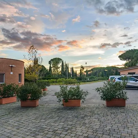 San Rossore Hotel apartamentowy 2*