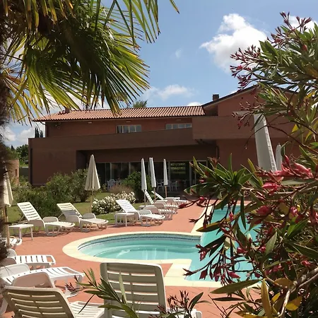 Hotel apartamentowy San Rossore 2*